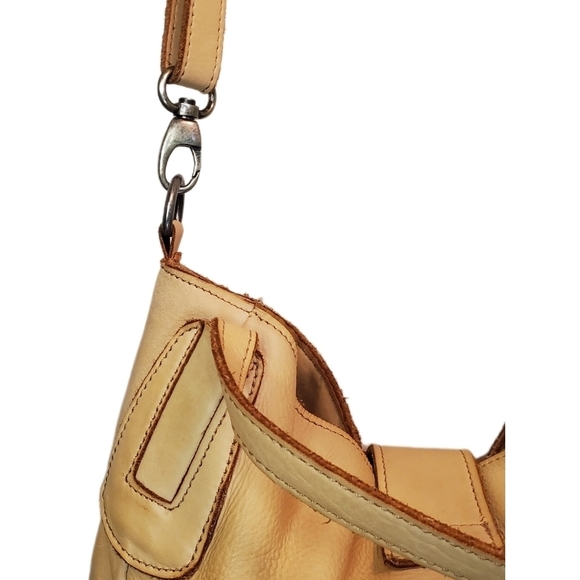 GIORGIA MILANI Genuine Leather Made in Italy Woven 4 Pocket Shoulder Bag EUC - Picture 4 of 12